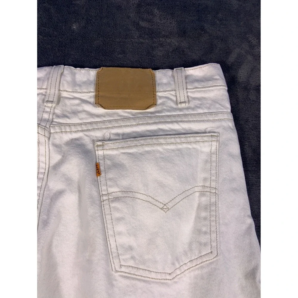 Vintage Levi's Orange Tab White Denim Shorts Men's Relaxed Fit 90s EU 35